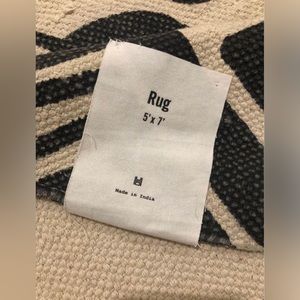 Urban Outfitters Rug 5’x7’